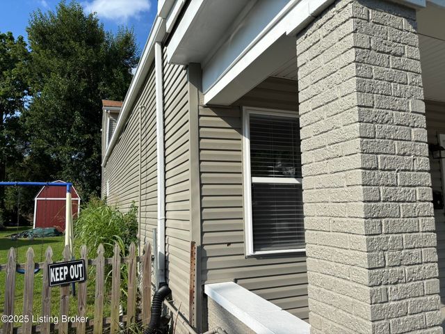 2417 Bank St, Louisville, KY 40212