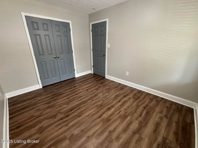 2417 Bank St, Louisville, KY 40212