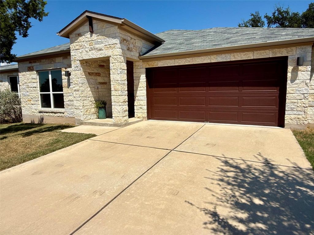 4303 Lindberg LN, Lago Vista, TX 78645