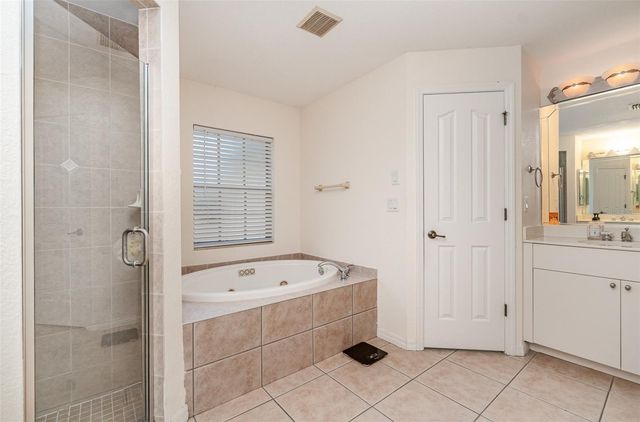4010 YUCATAN CIRCLE, Port Charlotte, FL 33948