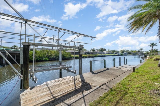 4010 YUCATAN CIRCLE, Port Charlotte, FL 33948