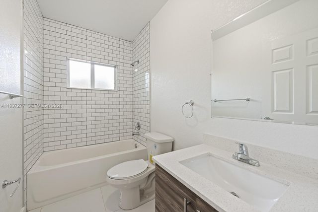 7940 NW 12th Ct B, Miami, FL 33147