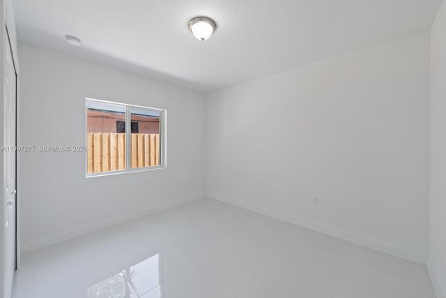 7940 NW 12th Ct B, Miami, FL 33147