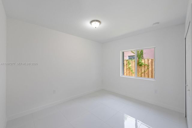 7940 NW 12th Ct B, Miami, FL 33147