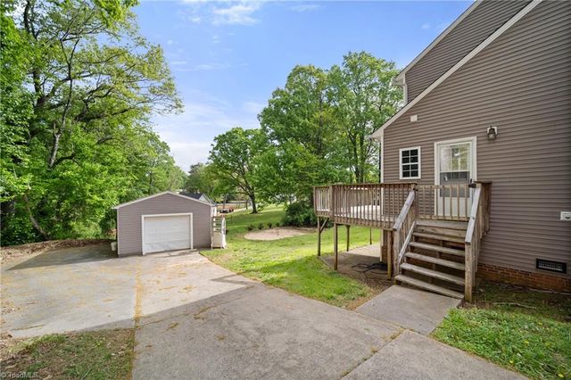 215 Brittany Road, Rural Hall, NC 27045