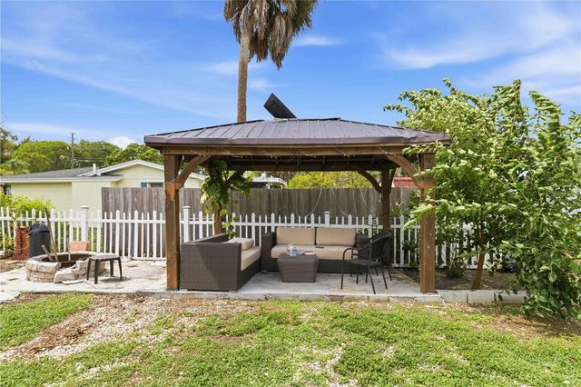3706 OLD BRADENTON ROAD, Sarasota, FL 34234