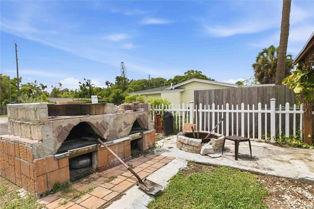 3706 OLD BRADENTON ROAD, Sarasota, FL 34234