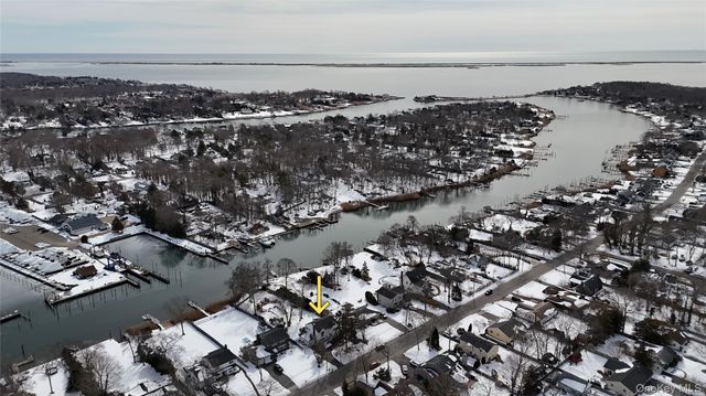 53 Hewitt Boulevard, Center Moriches, NY 11934