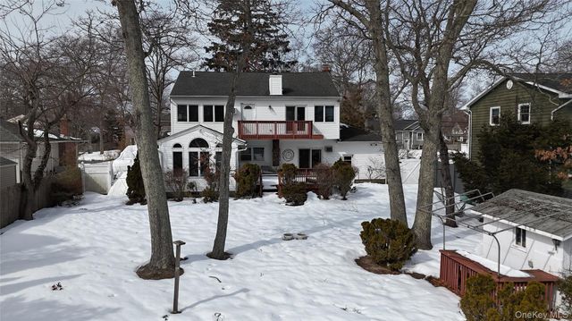 53 Hewitt Boulevard, Center Moriches, NY 11934