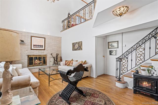 53 Hewitt Boulevard, Center Moriches, NY 11934