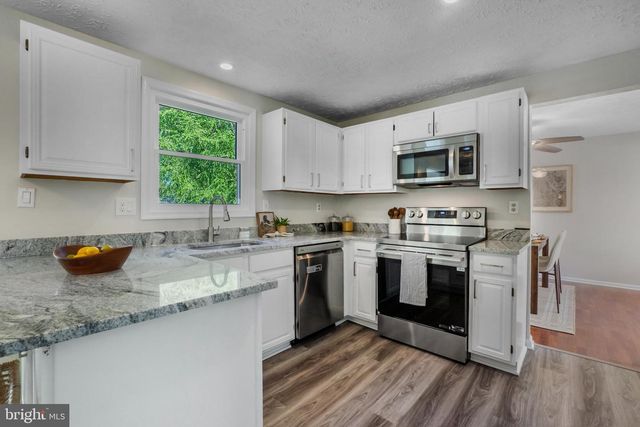 2926 GOLDEN FLEECE DR, Pasadena, MD 21122