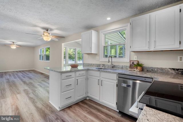 2926 GOLDEN FLEECE DR, Pasadena, MD 21122