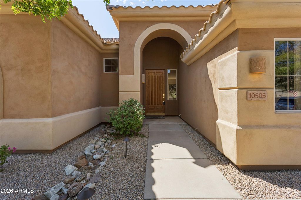 10505 E MEADOWHILL Drive, Scottsdale, AZ 85255 — photo 2