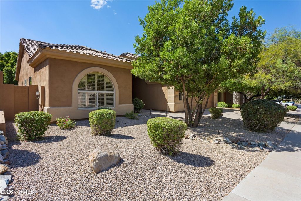 10505 E MEADOWHILL Drive, Scottsdale, AZ 85255 — photo 3