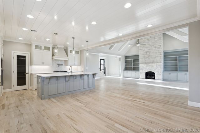 14202 S Delaware Place S, Bixby, OK 74008