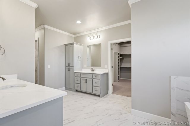 14202 S Delaware Place S, Bixby, OK 74008