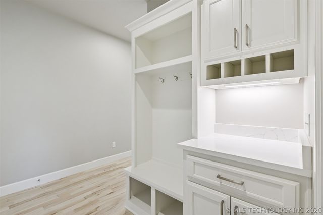 14202 S Delaware Place S, Bixby, OK 74008