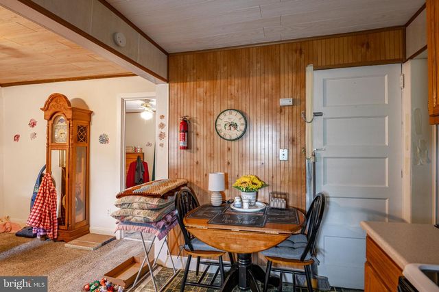 1904 ELIZABETH AVE, Reading, PA 19605