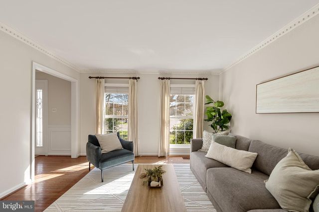 9412 WATERFORD DR, Manassas, VA 20110