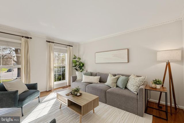 9412 WATERFORD DR, Manassas, VA 20110