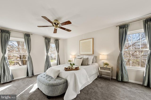 9412 WATERFORD DR, Manassas, VA 20110