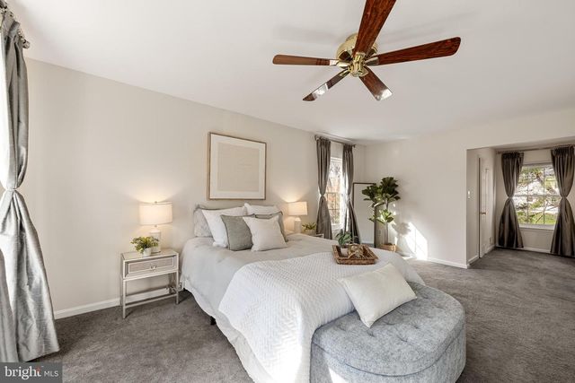 9412 WATERFORD DR, Manassas, VA 20110