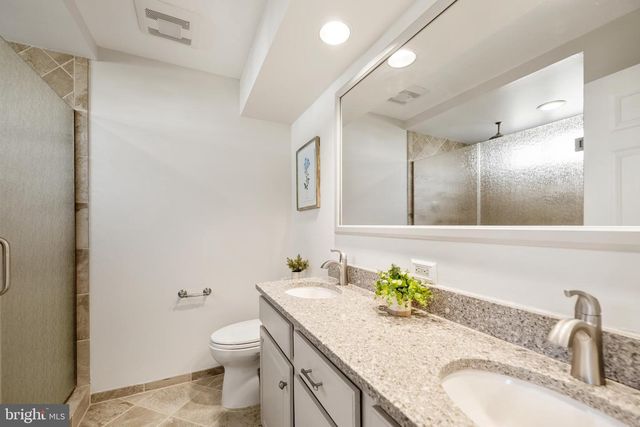 9412 WATERFORD DR, Manassas, VA 20110