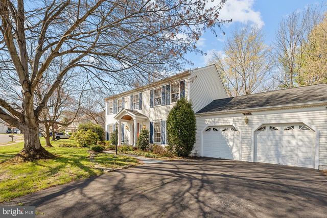 9412 WATERFORD DR, Manassas, VA 20110