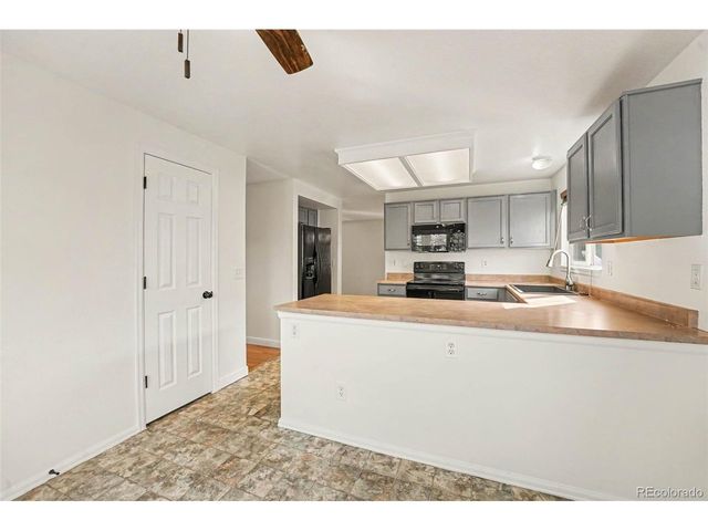 23869 Broadmoor Dr, Parker, CO 80138