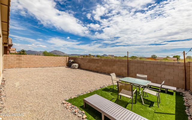 6251 S Reed Bunting Drive, Tucson, AZ 85757