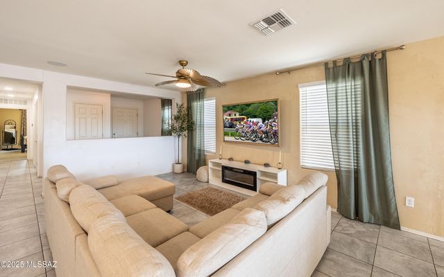 6251 S Reed Bunting Drive, Tucson, AZ 85757