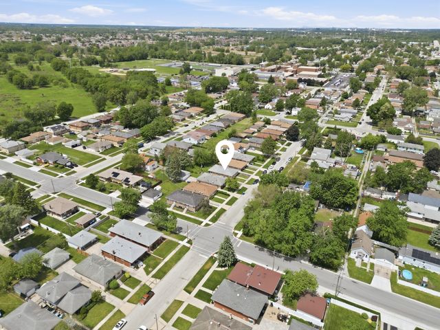 808 Mackinaw Avenue, Calumet City, IL 60409
