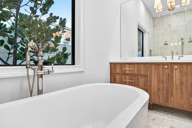 109 Arlington Place, West Palm Beach, FL 33405