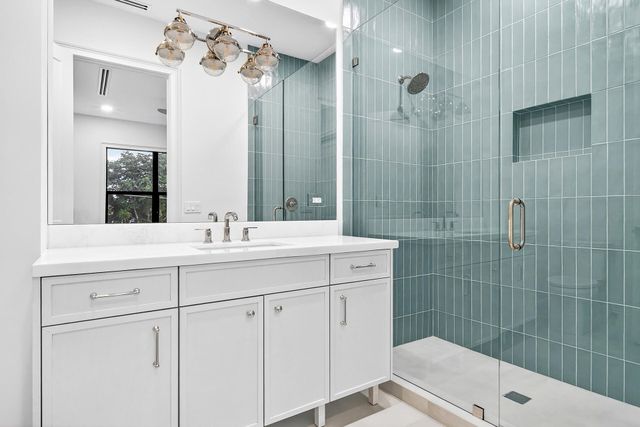 109 Arlington Place, West Palm Beach, FL 33405