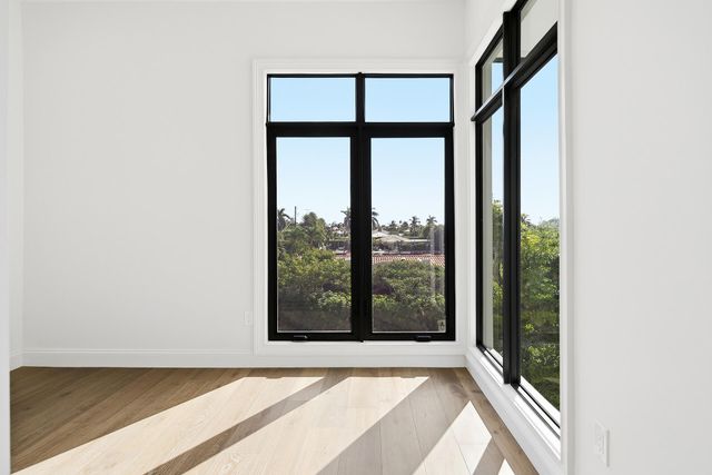 109 Arlington Place, West Palm Beach, FL 33405