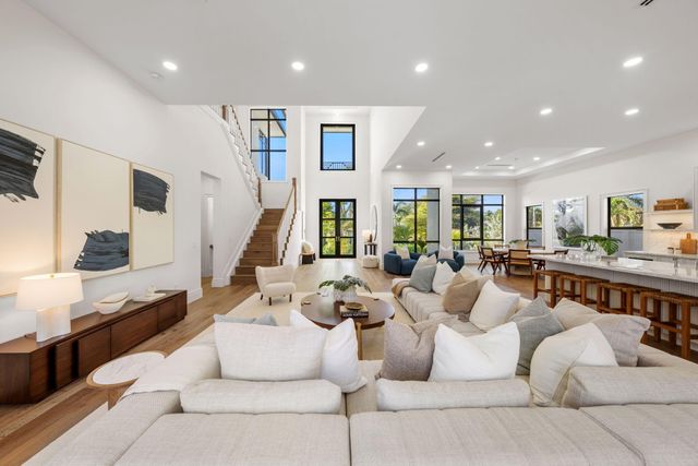 109 Arlington Place, West Palm Beach, FL 33405