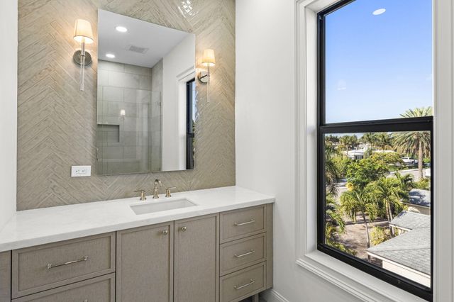 109 Arlington Place, West Palm Beach, FL 33405