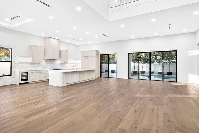 109 Arlington Place, West Palm Beach, FL 33405