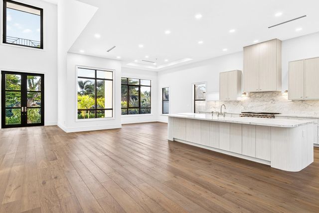 109 Arlington Place, West Palm Beach, FL 33405