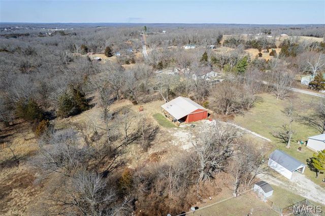 1921 W Springfield Road, St Clair, MO 63077