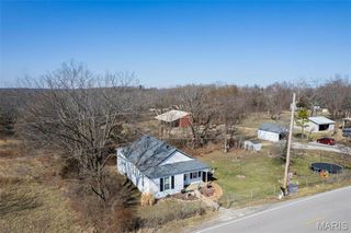 1921 W Springfield Road, St Clair, MO 63077