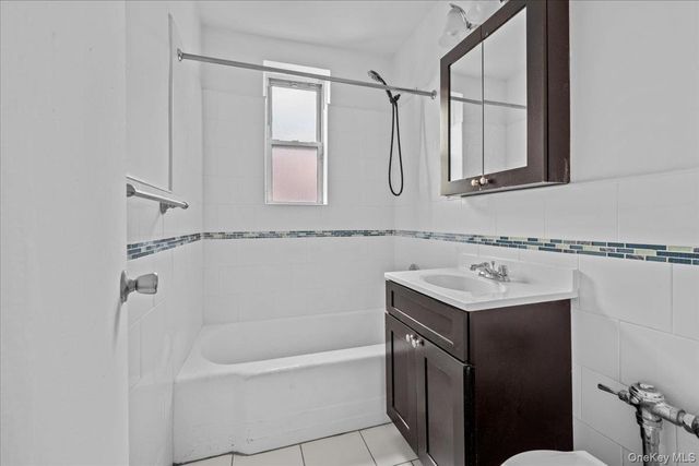 601 Kappock Street 5F, Bronx, NY 10463