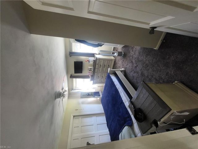 1347 Downs LN, Virginia Beach, VA 23455