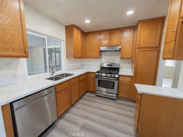16893 Glennaire, Victorville, CA 92395
