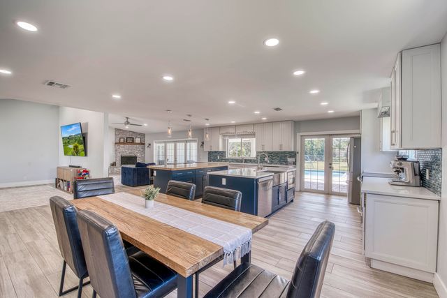 6062 Woodlake Road, Jupiter, FL 33458