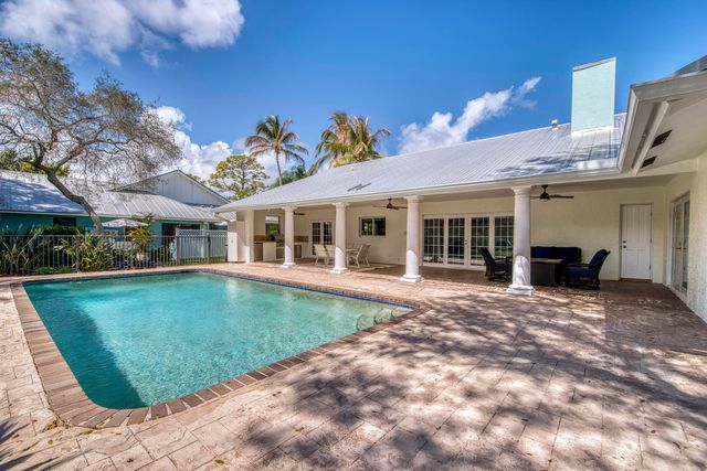 6062 Woodlake Road, Jupiter, FL 33458