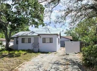 9805 N 46TH STREET, Tampa, FL 33617