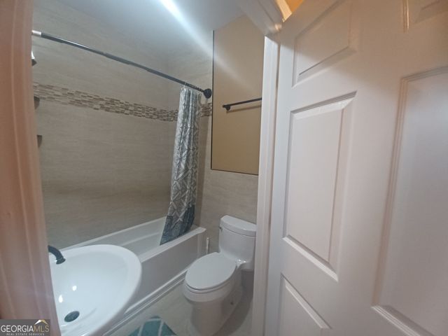 621 Waterstone Drive, Lawrenceville, GA 30046