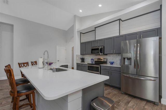 18836 MAISONS DRIVE, Lutz, FL 33558