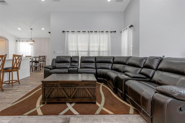 18836 MAISONS DRIVE, Lutz, FL 33558